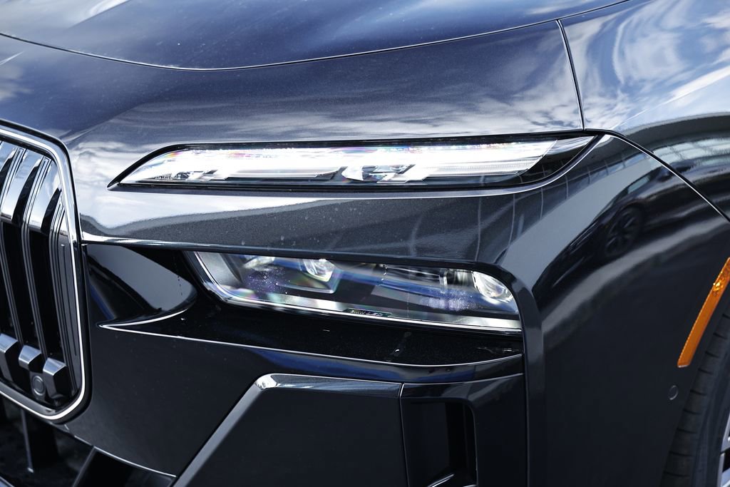 New 2026 BMW 740i w/ Executive Package image 12