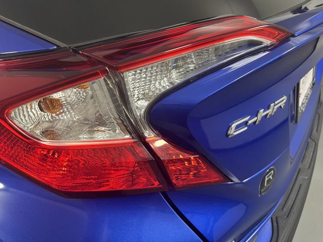 Used 2018 Toyota C-HR XLE FWD image 29