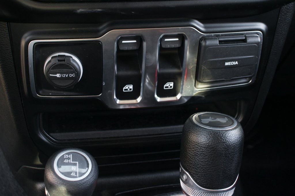 Used 2022 Jeep Wrangler Sport AWD/4WD image 27