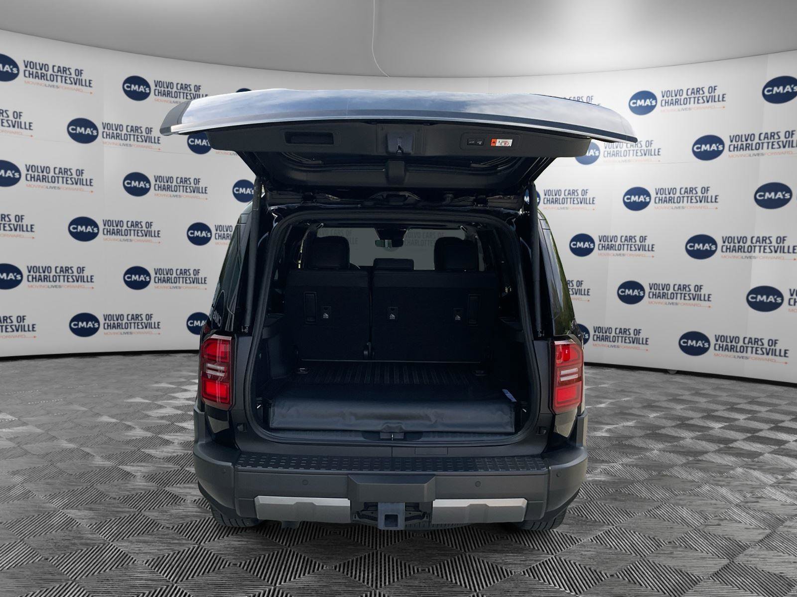 Used 2025 Toyota Land Cruiser w/ Premium Package image 11