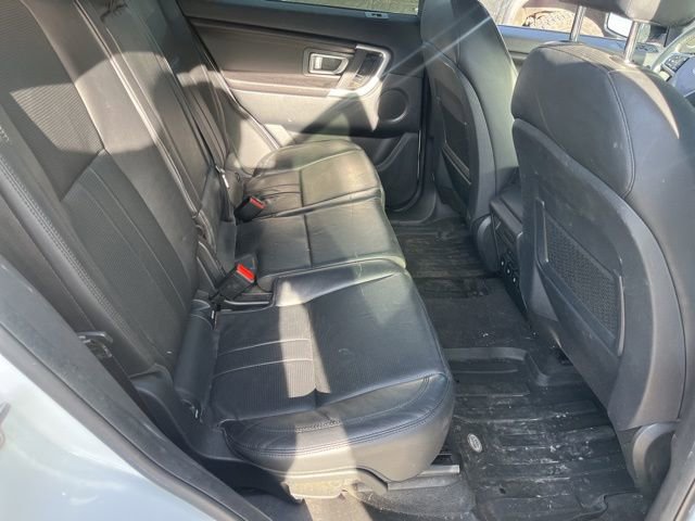 Used 2018 Land Rover Discovery Sport SE image 21