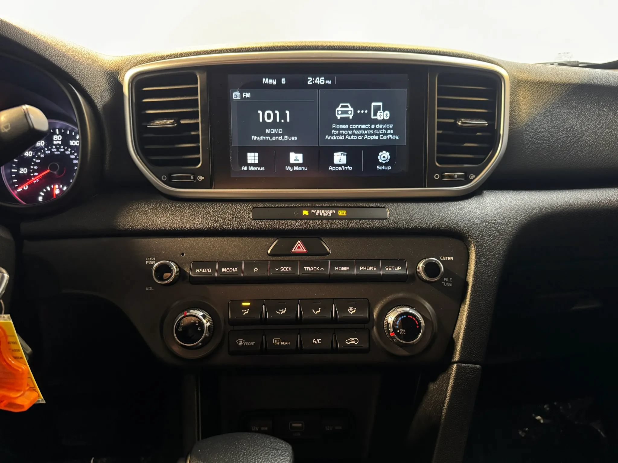 Used 2020 Kia Sportage LX AWD/4WD image 13