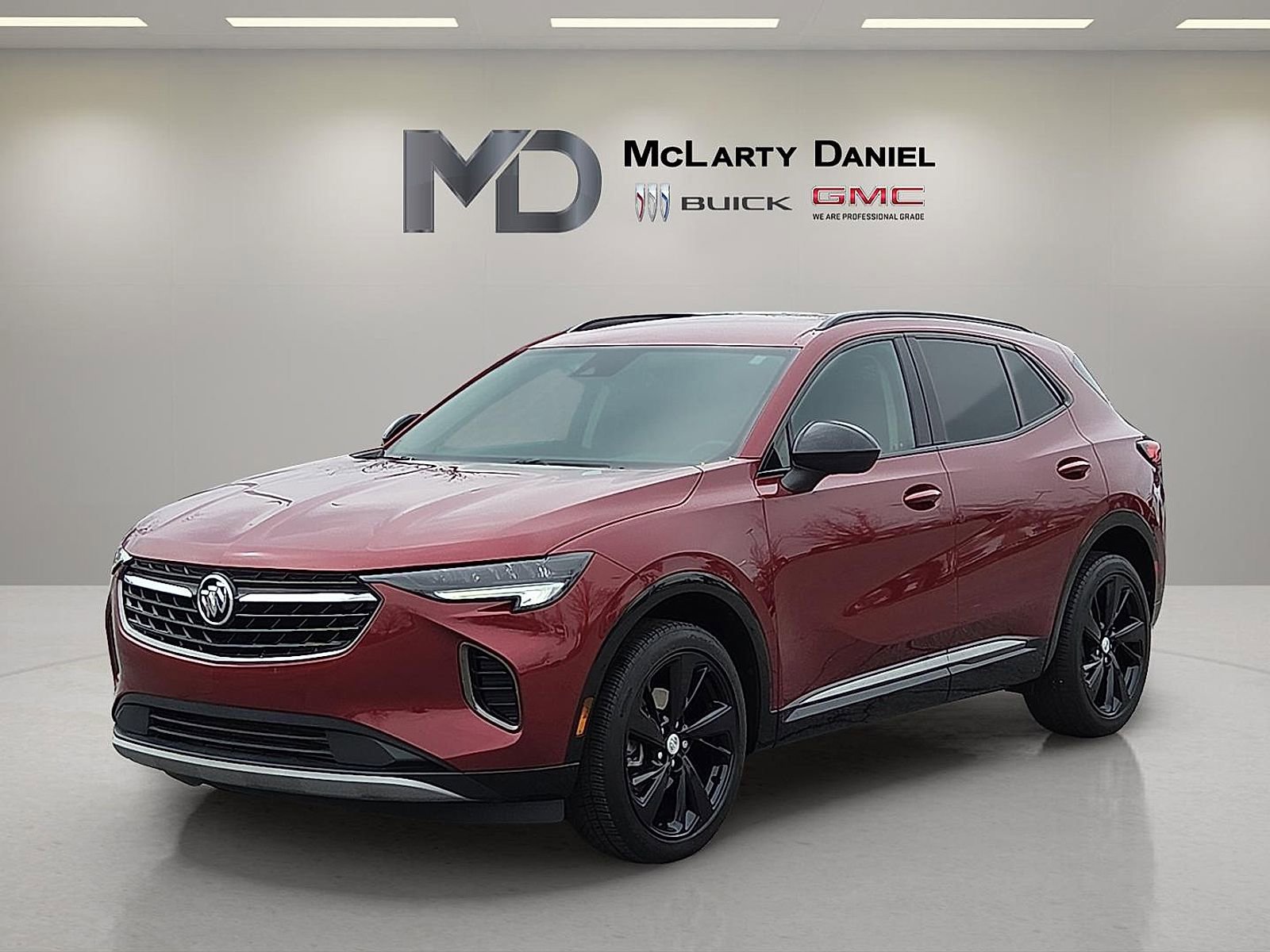 Used 2021 Buick Envision Preferred image 2