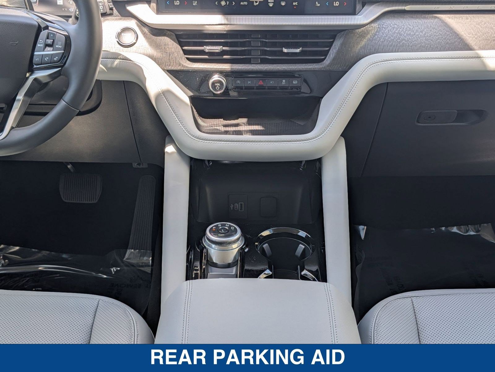 New 2026 Ford Explorer Platinum image 21