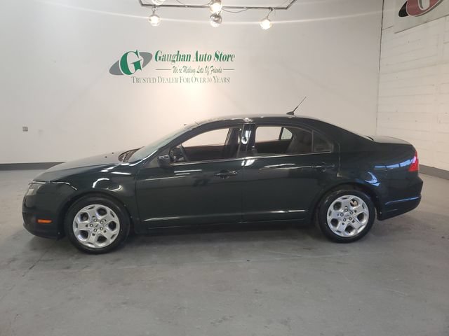 Used 2010 Ford Fusion SE FWD image 2