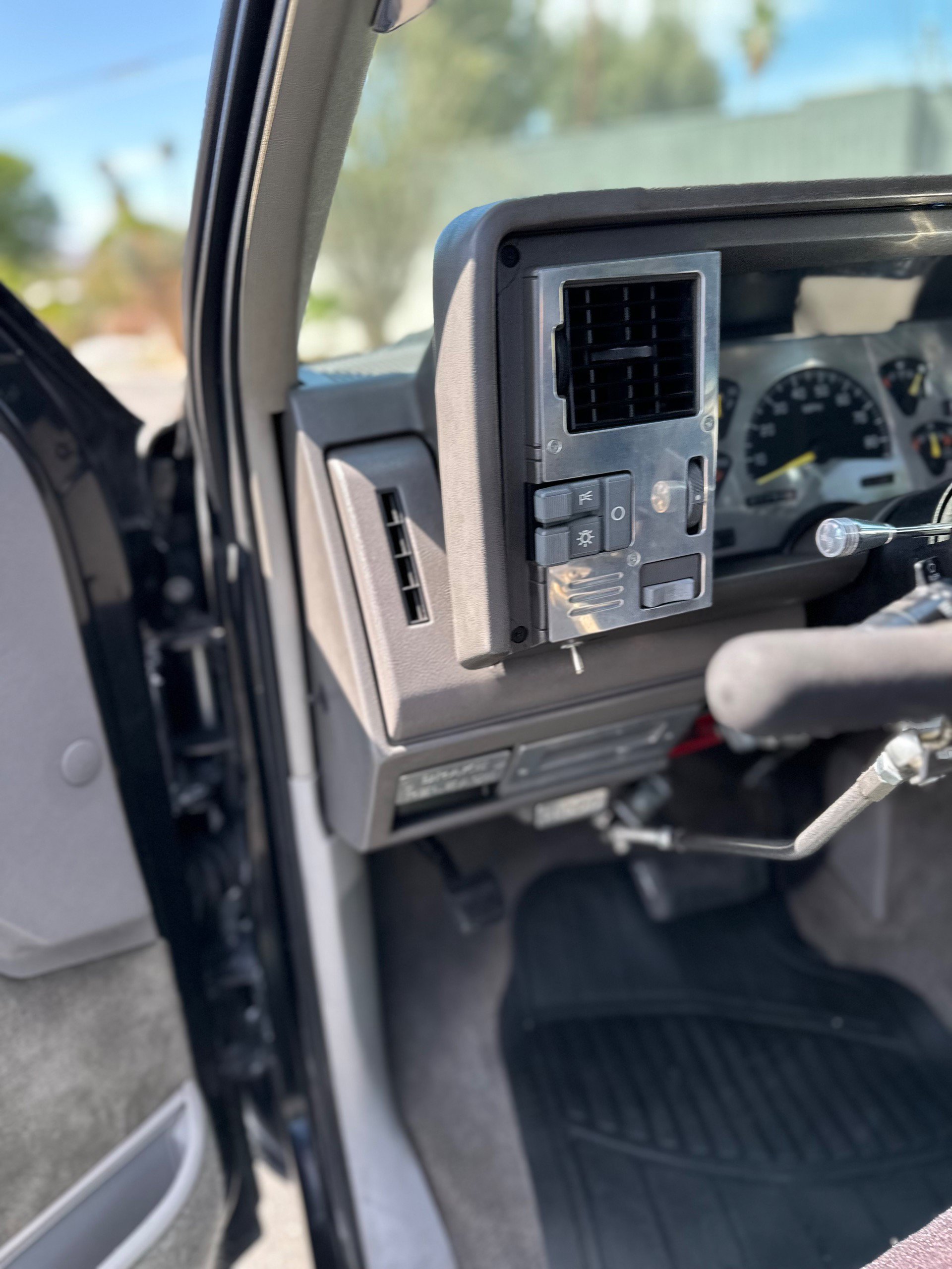Used 1994 GMC Sierra 1500 2WD Extended Cab image 15