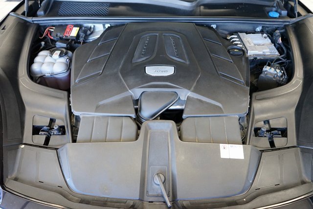 Used 2020 Porsche Cayenne image 50