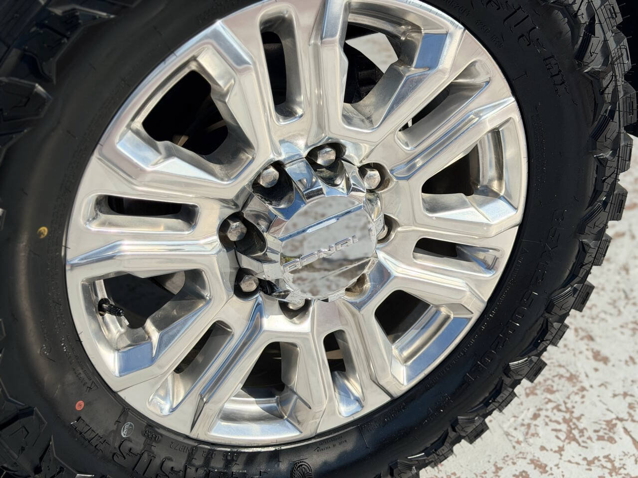Used 2021 GMC Sierra 2500 Denali w/ Denali Ultimate Package AWD/4WD image 11