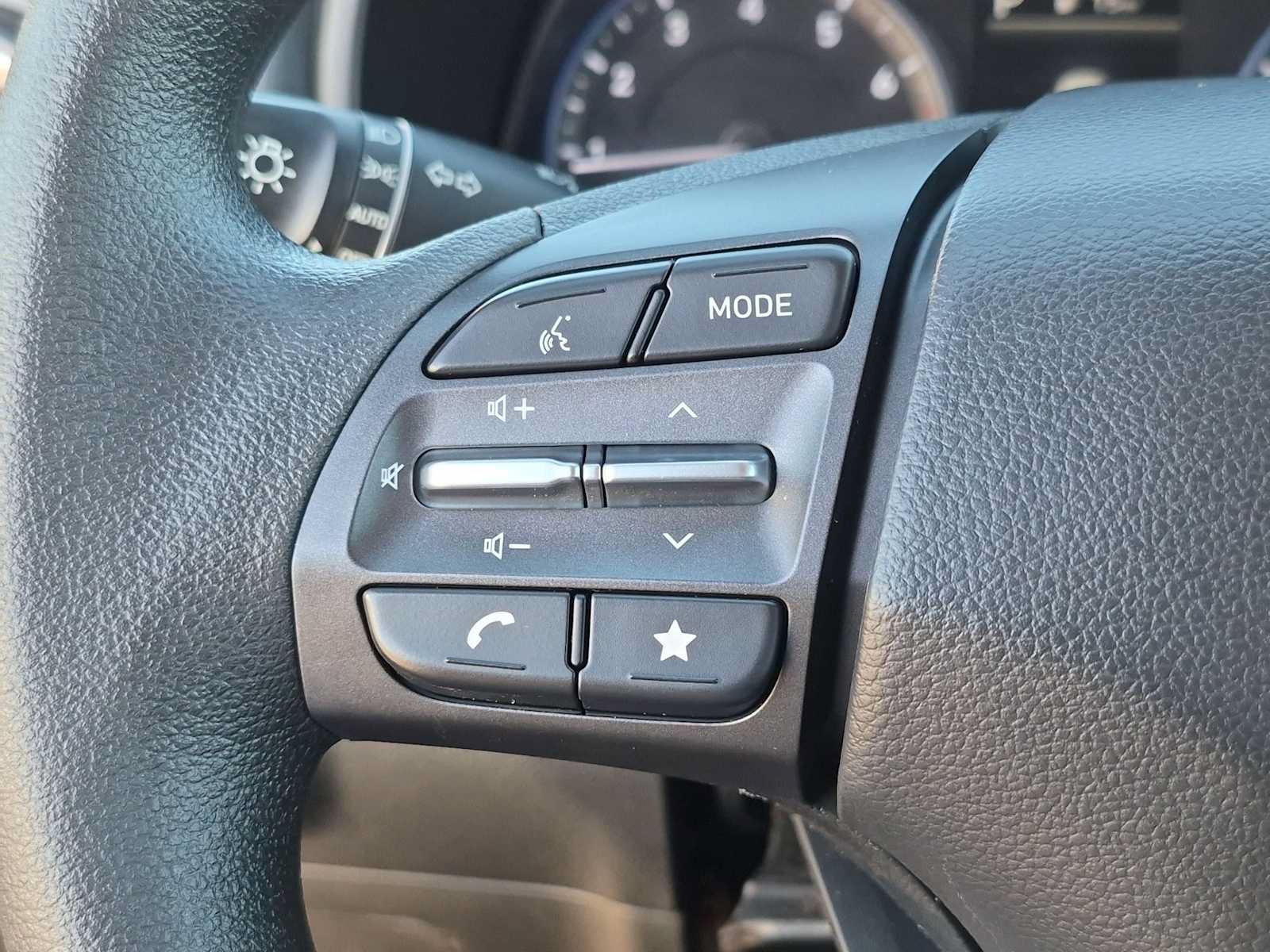 Used 2023 Hyundai Kona SEL AWD/4WD image 31