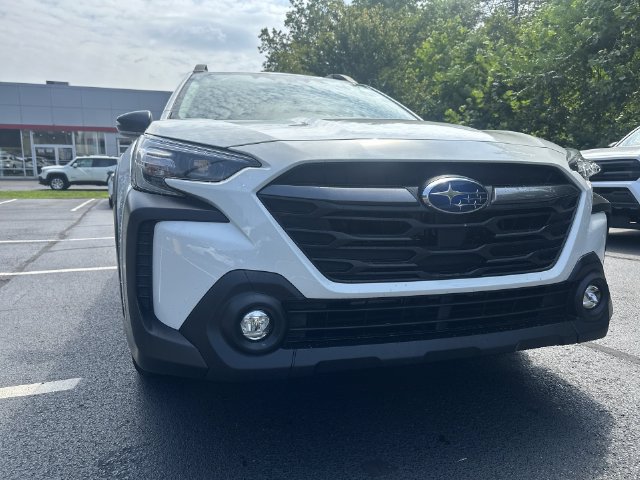 Used 2024 Subaru Outback Premium AWD/4WD image 18