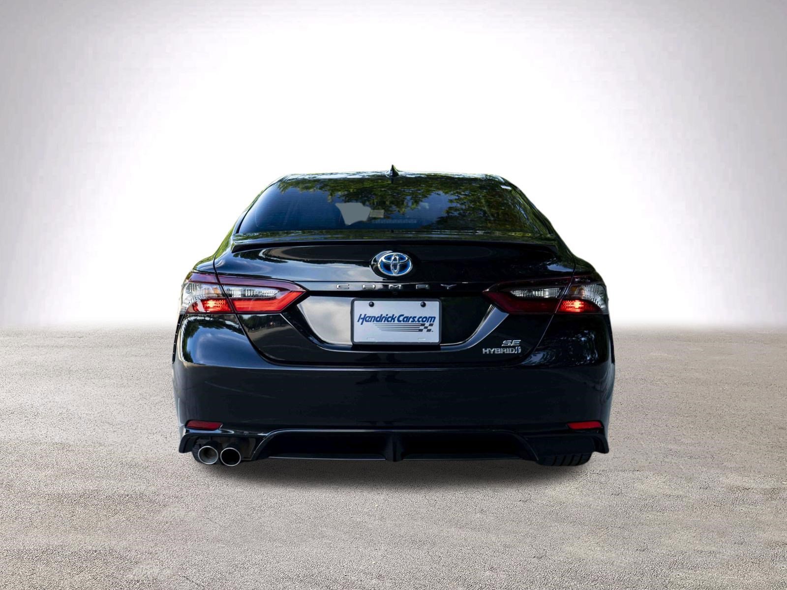 Used 2024 Toyota Camry SE FWD image 8