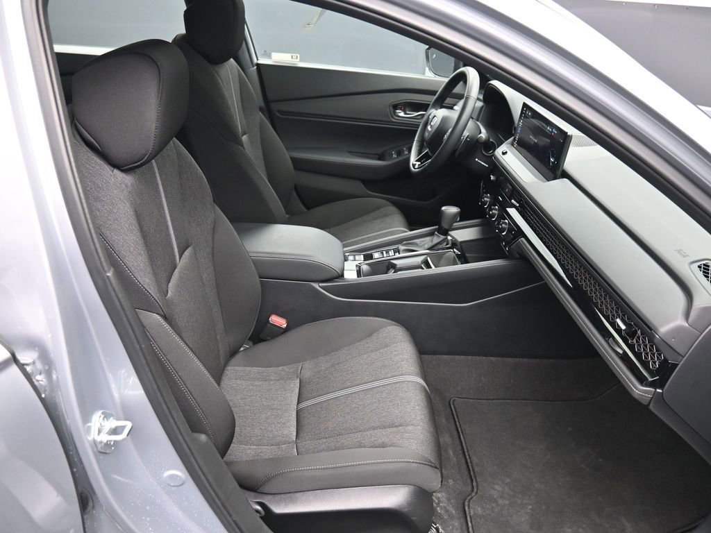 Certified 2025 Honda Accord Sport image 24
