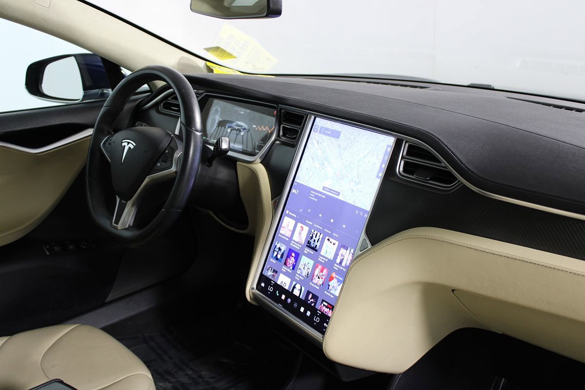 Used 2013 Tesla Model S Performance RWD image 23