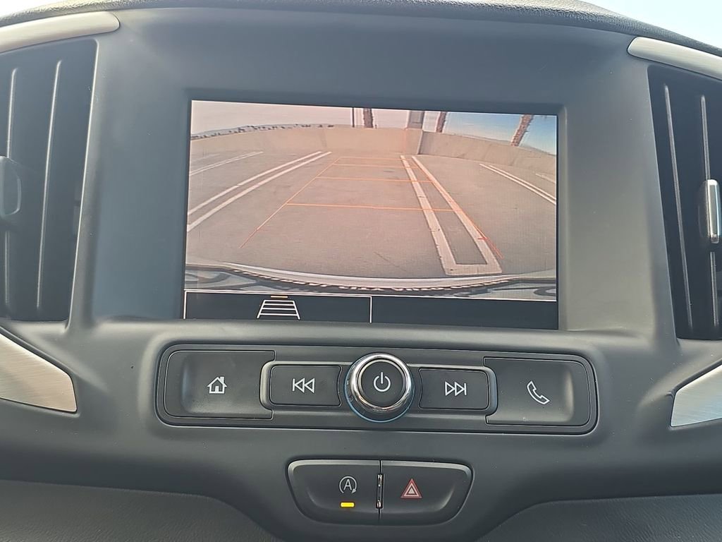 Used 2023 GMC Terrain SLE w/ Driver Convenience Package image 15