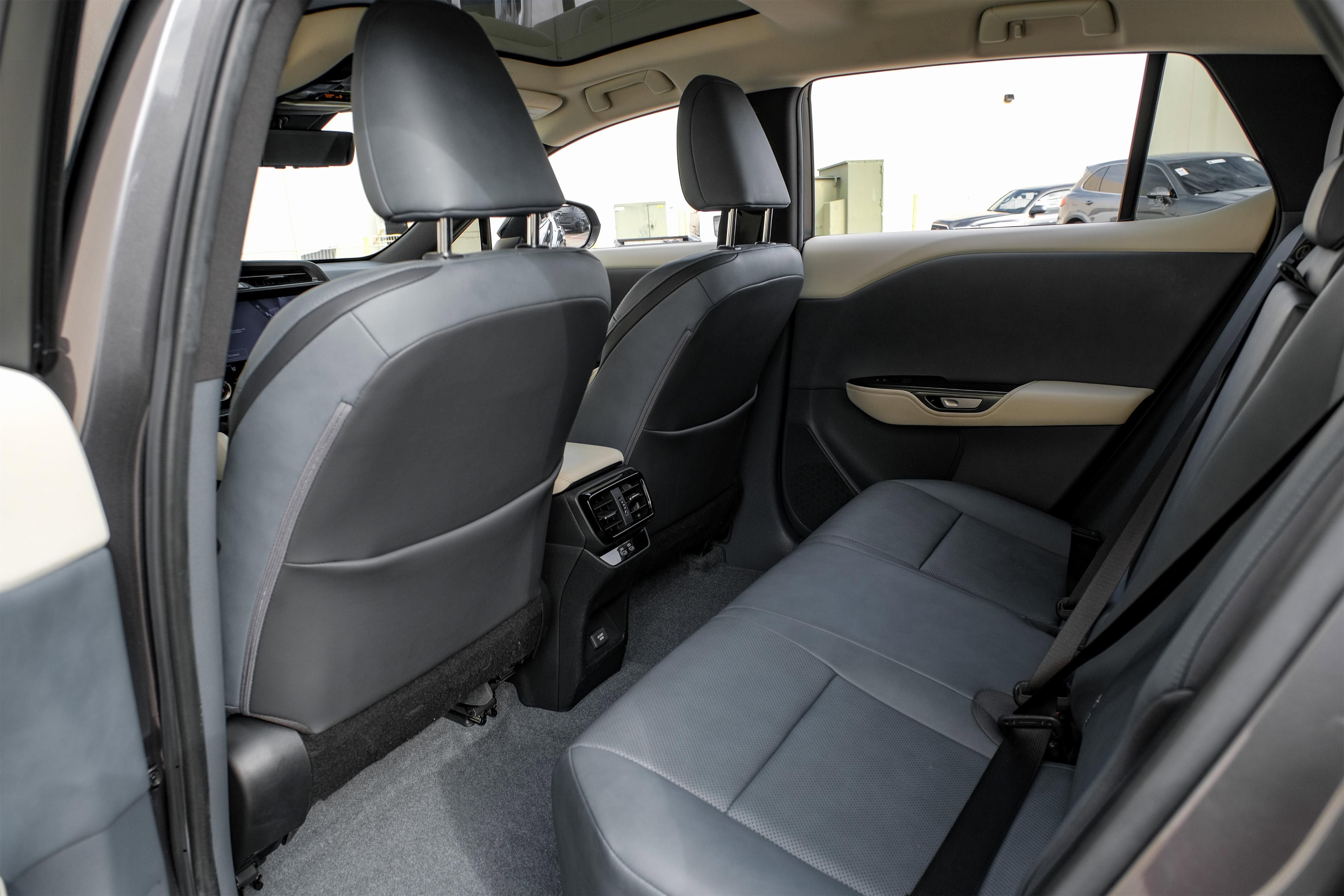 Used 2023 Lexus RZ 450e Premium w/ Technology Package image 33