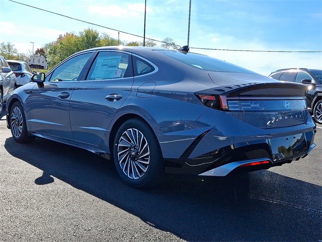 New 2026 Hyundai Sonata Limited image 3