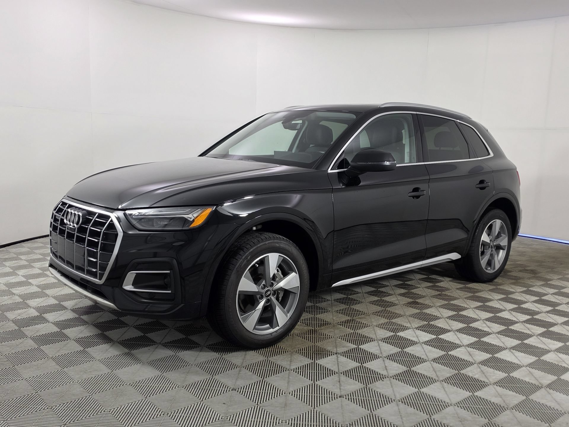 Used 2024 Audi Q5 2.0T Premium Plus AWD/4WD image 3