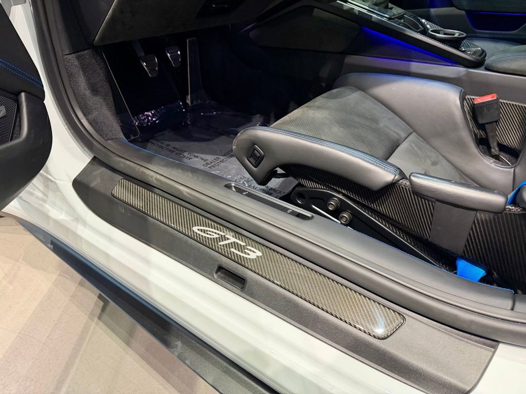 Used 2022 Porsche 911 GT3 w/ Extended Leather Package image 21