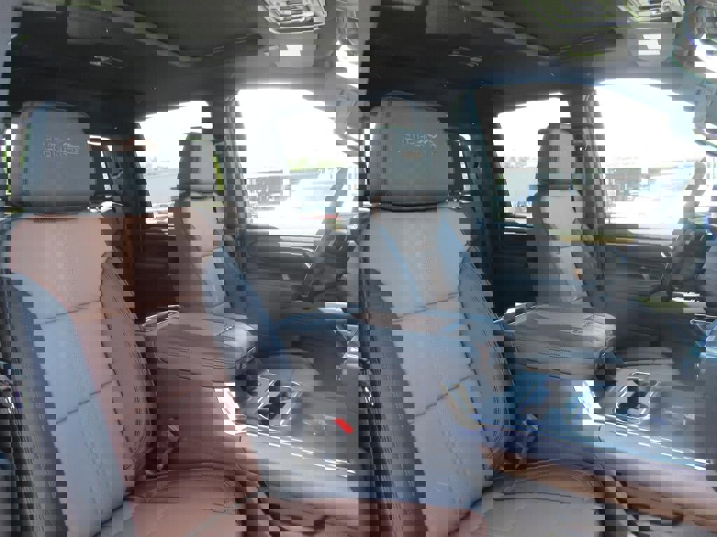 New 2025 Chevrolet Silverado 2500 High Country w/ Technology Package image 10