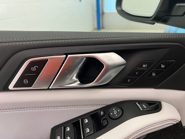 New 2026 BMW X5 xDrive40i w/ Climate Comfort Package AWD/4WD image 20