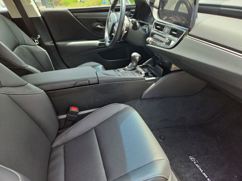 Used 2022 Lexus ES 350 w/ Premium Package FWD image 12