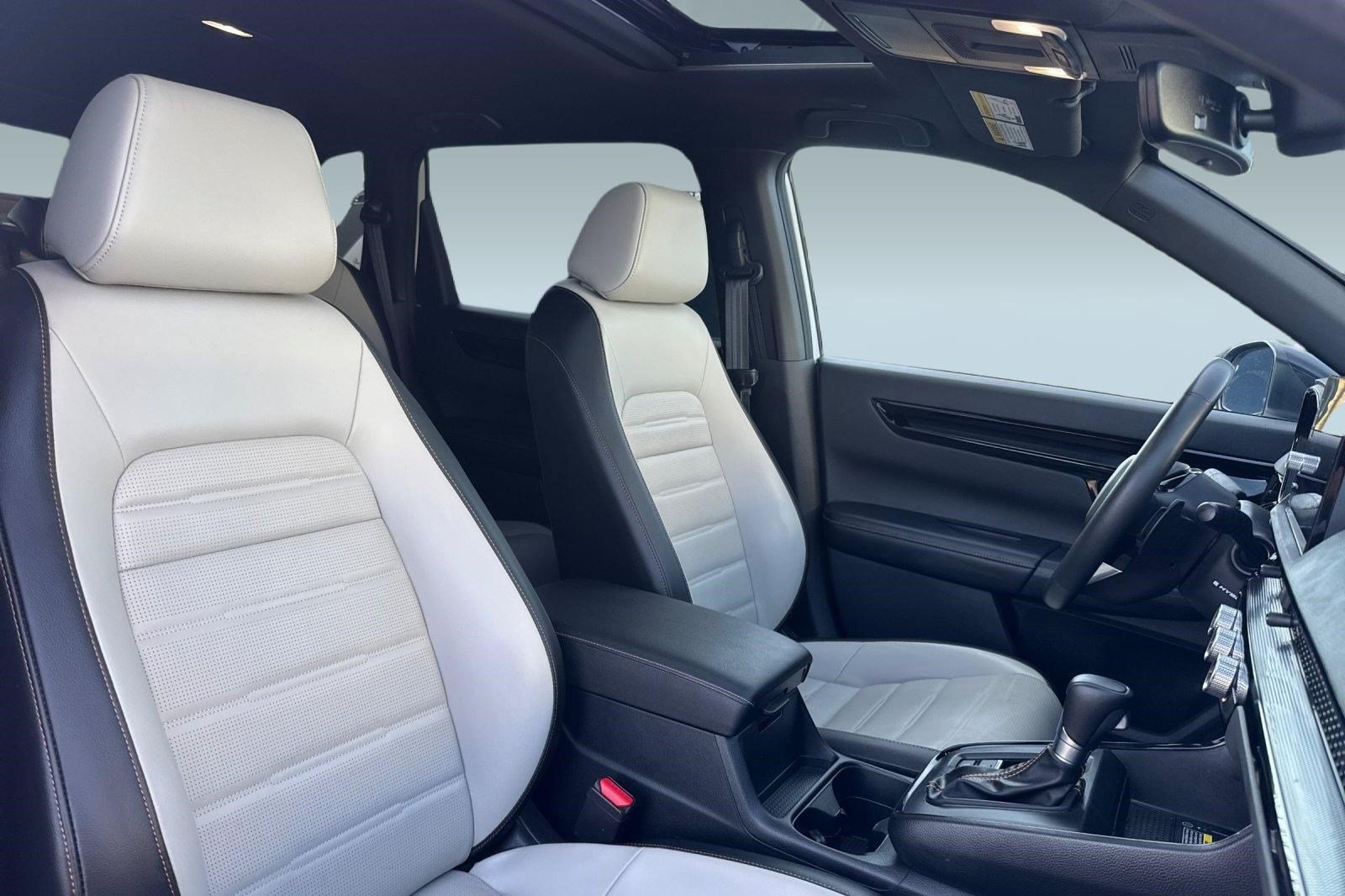 Certified 2025 Honda CR-V Sport Touring image 26