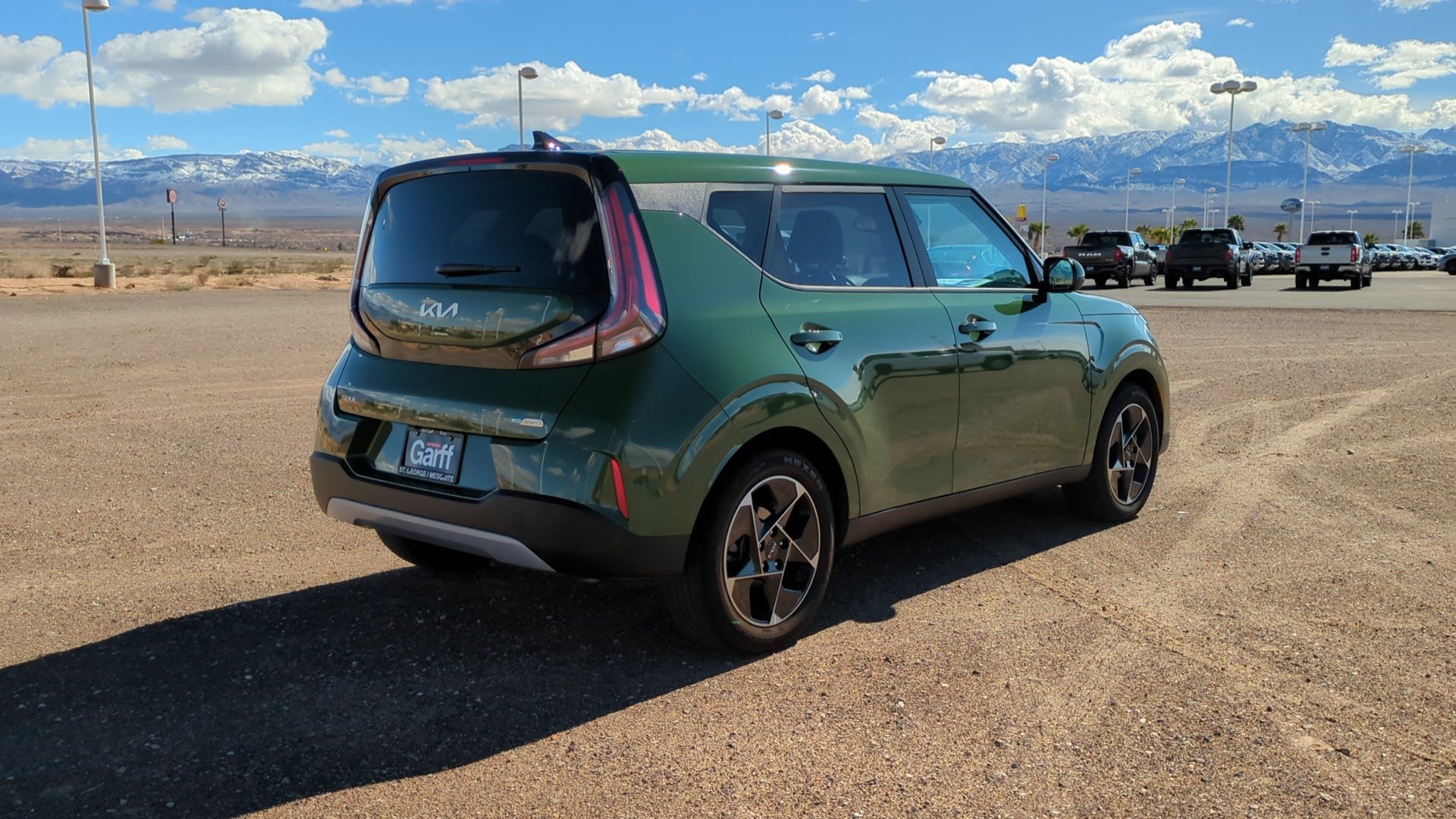 Used 2023 Kia Soul EX image 3