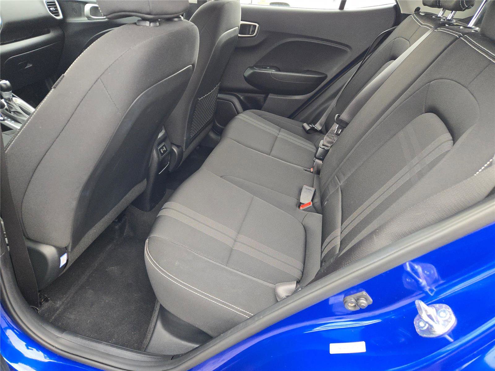 Used 2025 Hyundai Venue SEL image 20