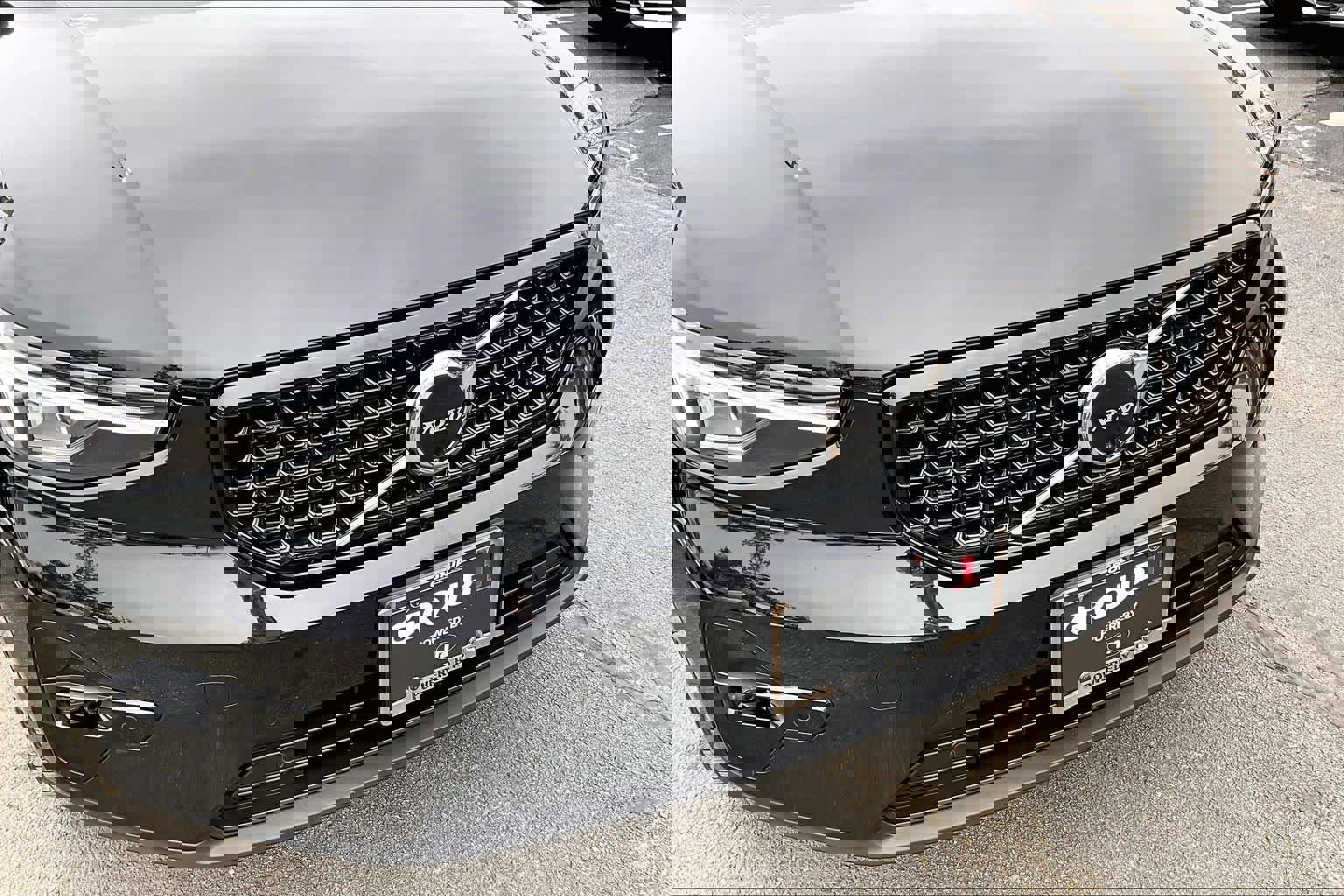 Certified 2024 Volvo XC40 B5 Plus w/ Protection Package Premier image 29