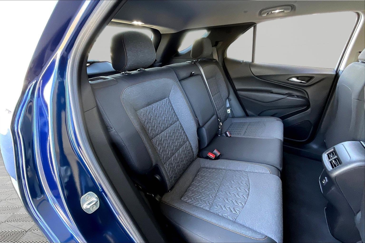 Used 2022 Chevrolet Equinox LT FWD image 24