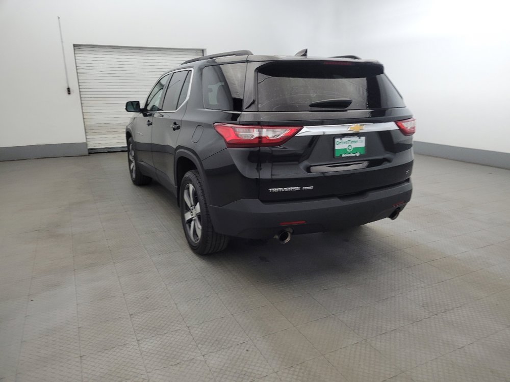 Used 2019 Chevrolet Traverse LT w/ LT Premium Package AWD/4WD image 5