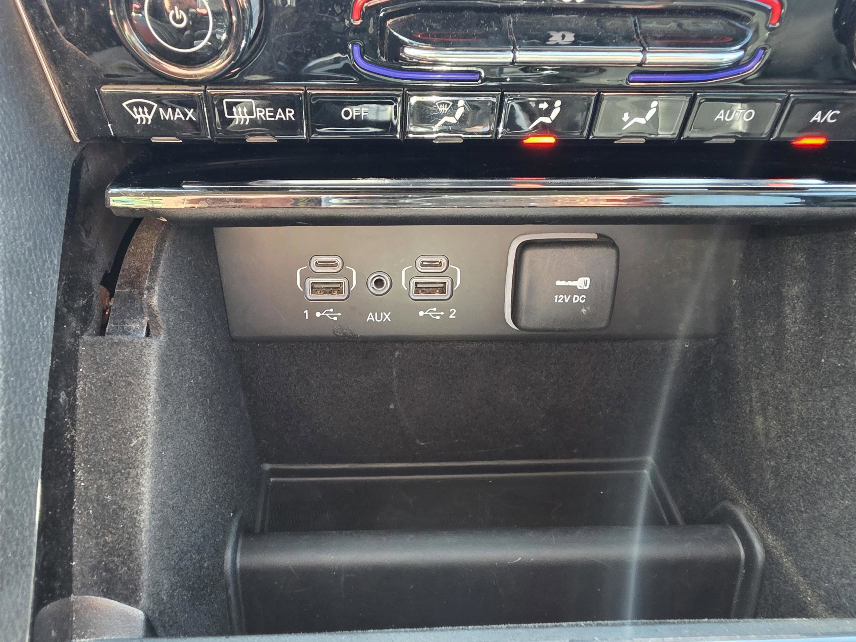Certified 2022 Jeep Grand Cherokee L Limited AWD/4WD image 31