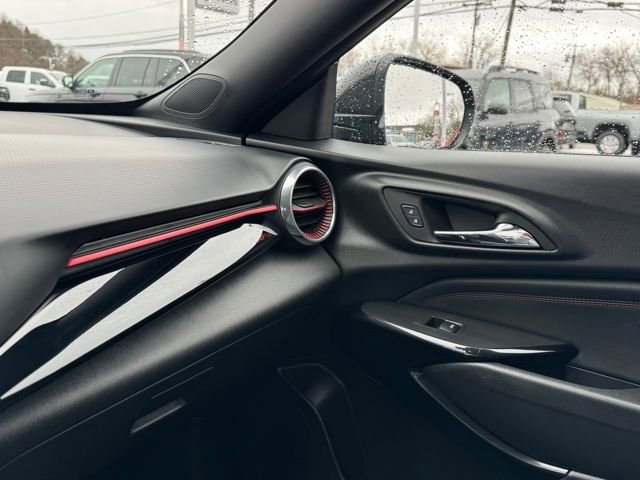 Used 2024 Chevrolet Trax RS w/ Sunroof Package image 43