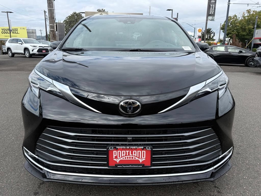 New 2026 Toyota Sienna Platinum AWD/4WD image 3