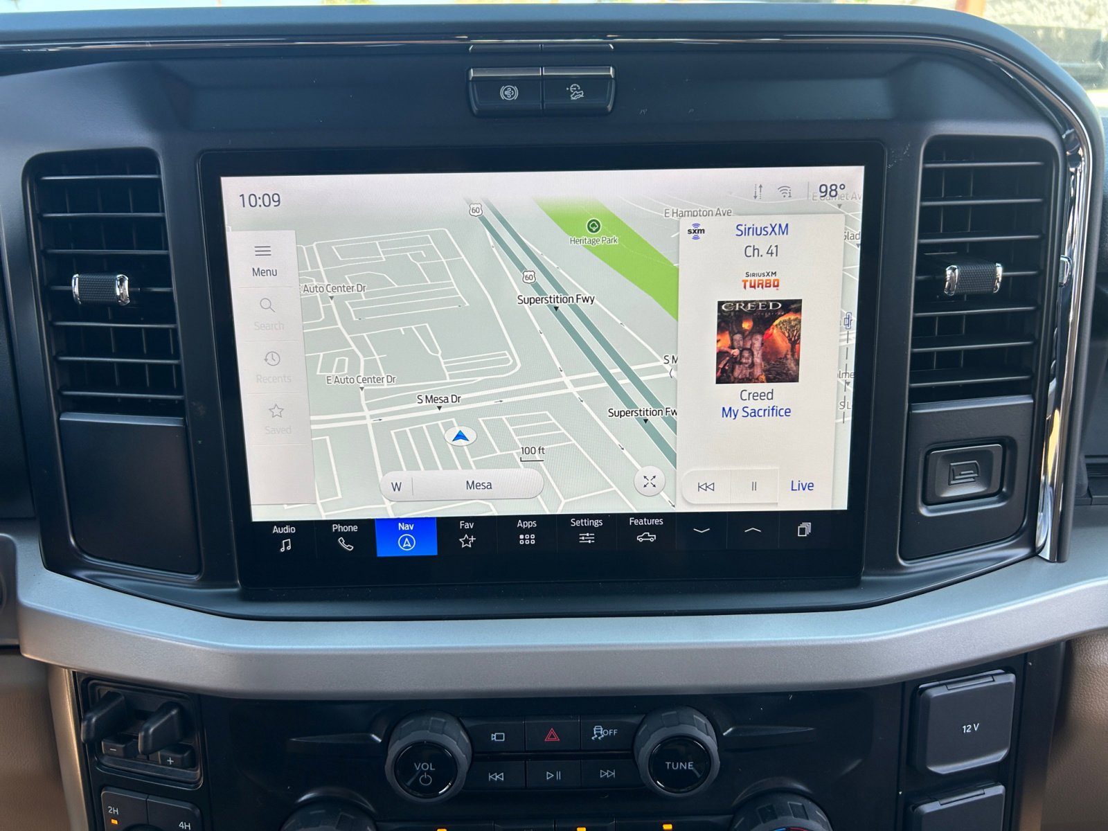 New 2025 Ford F350 XLT w/ Black Appearance Package image 28