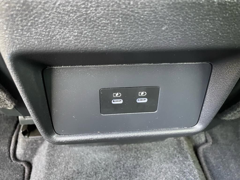 Used 2025 Nissan Rogue SV image 23