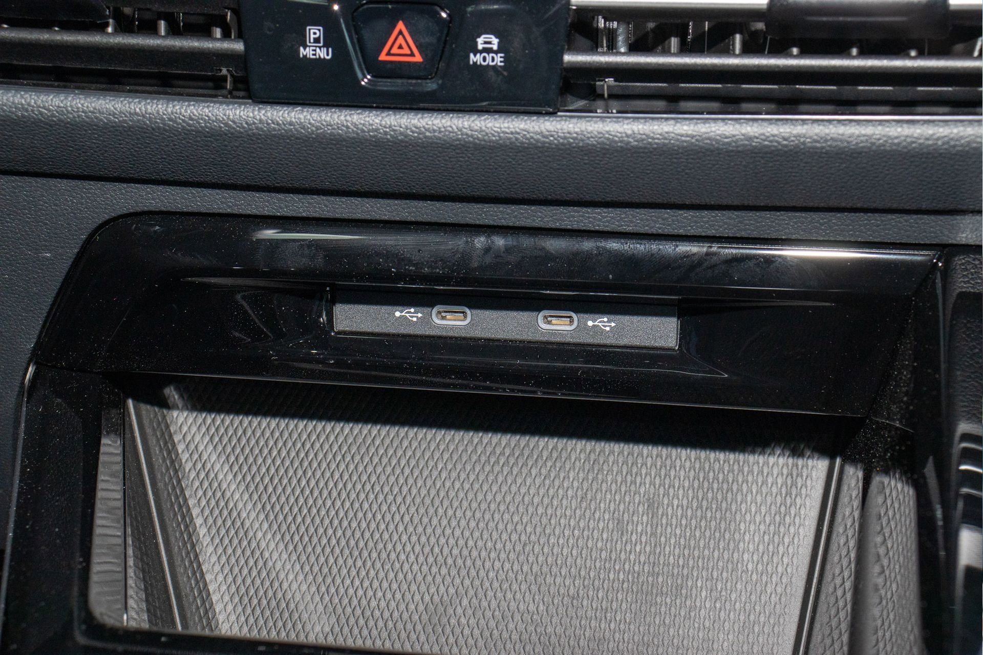 Used 2025 Volkswagen Golf w/ Euro Style Package image 24