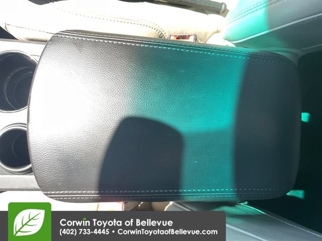 Used 2013 Ford Explorer XLT FWD image 25