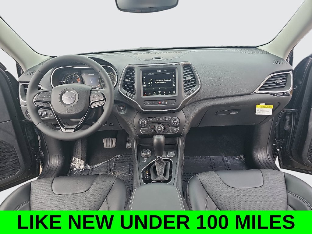 Used 2023 Jeep Cherokee Altitude Lux AWD/4WD image 9