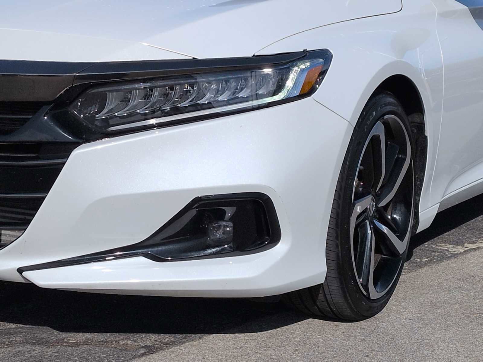 Certified 2022 Honda Accord Sport image 10