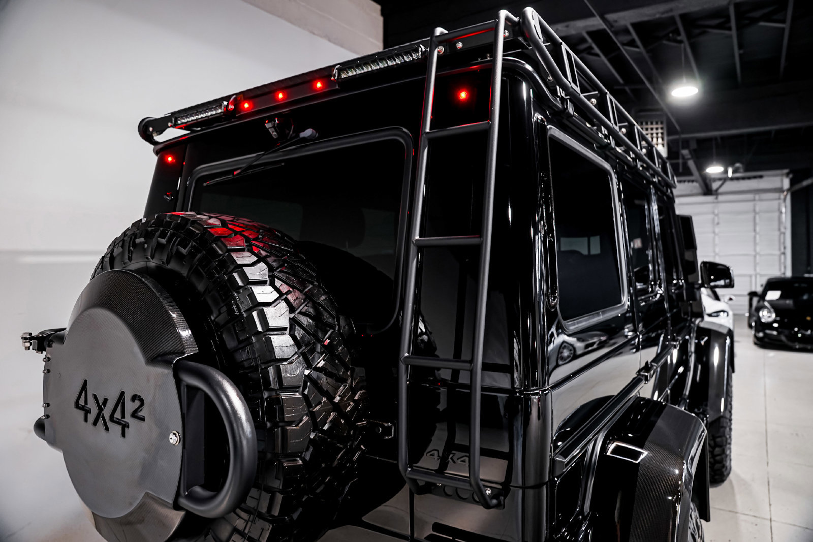 Used 2017 Mercedes-Benz G 550 Squared image 40