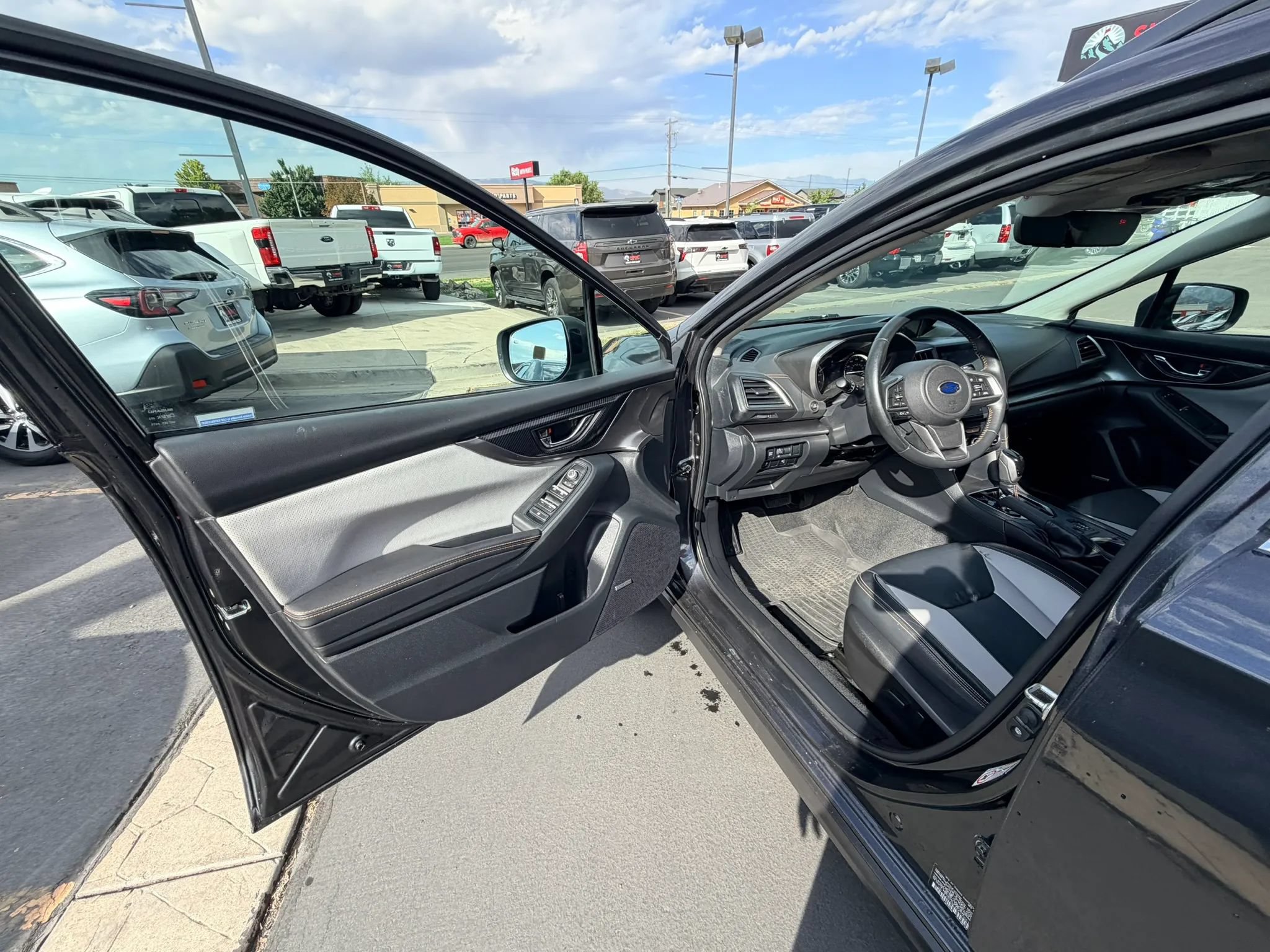 Used 2019 Subaru Crosstrek 2.0i Limited w/ Moonroof Package w/Navigation AWD/4WD image 10