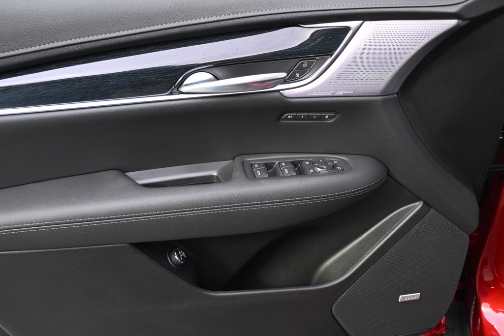 New 2026 Cadillac XT5 Premium Luxury w/ LPO, Floor Liner Package AWD/4WD image 22