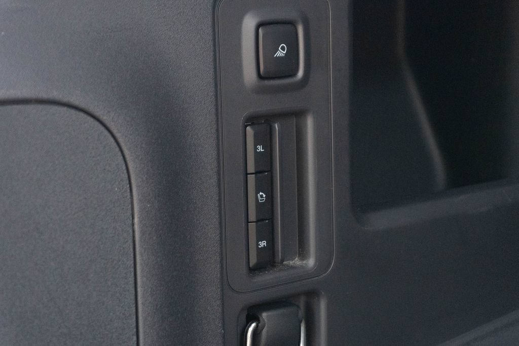Used 2025 Ford Expedition Active RWD image 15