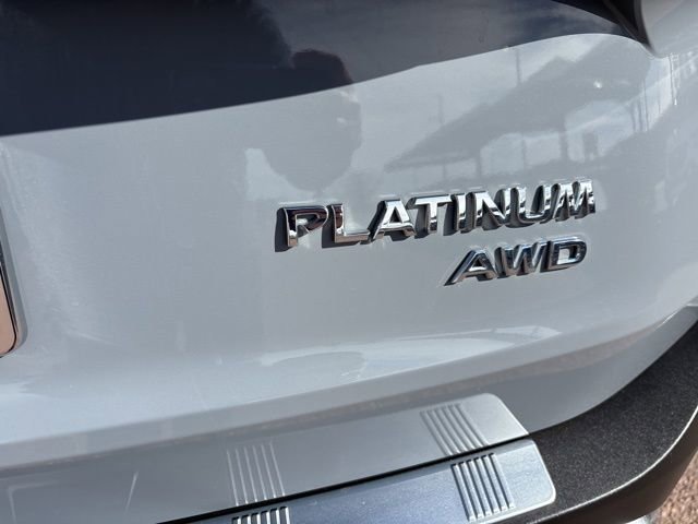 Used 2023 Nissan Rogue Platinum w/ Platinum Premium Package image 13