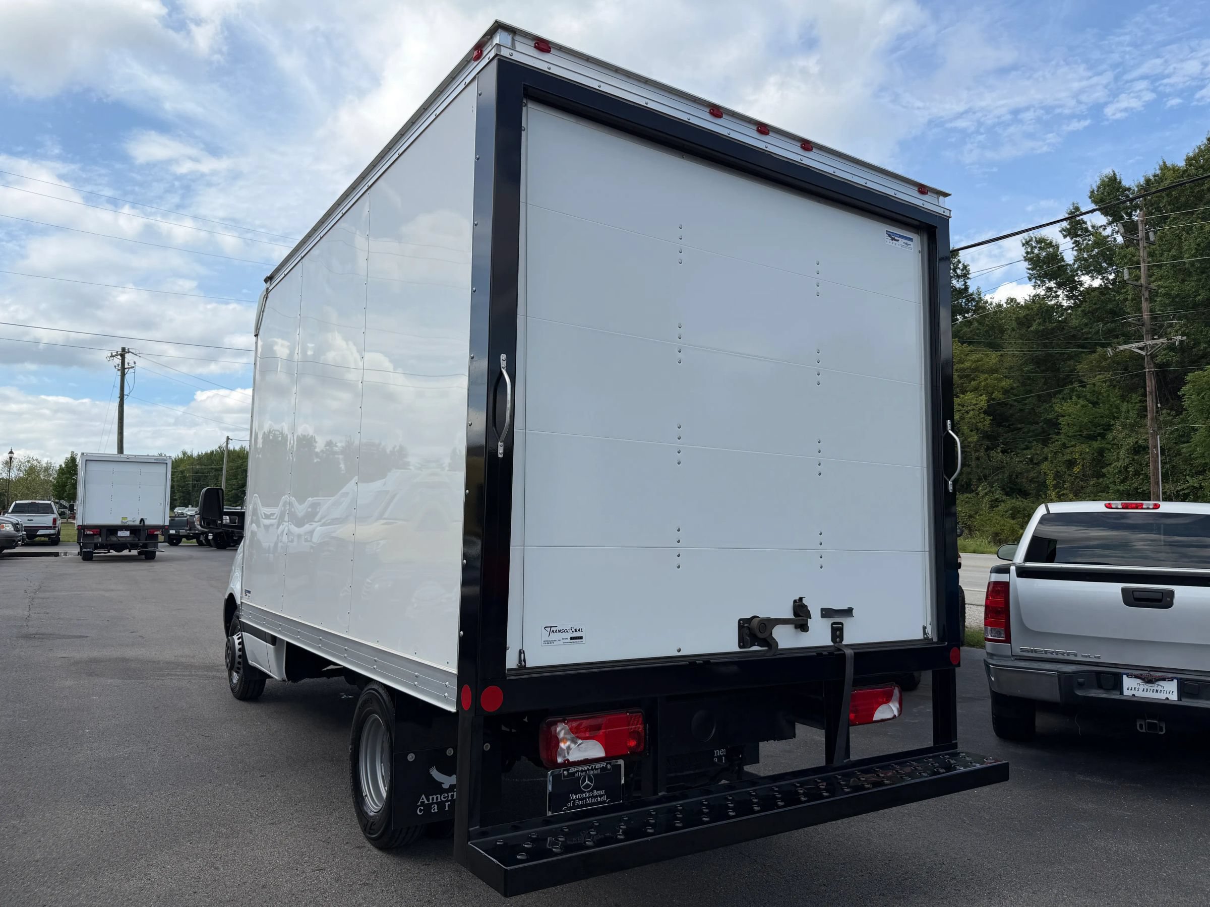 Used 2024 Mercedes-Benz Sprinter 3500 image 5