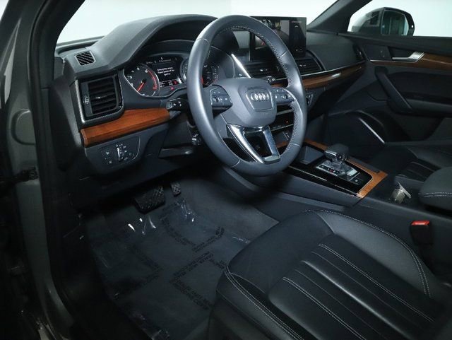 Used 2023 Audi Q5 2.0T Premium image 18