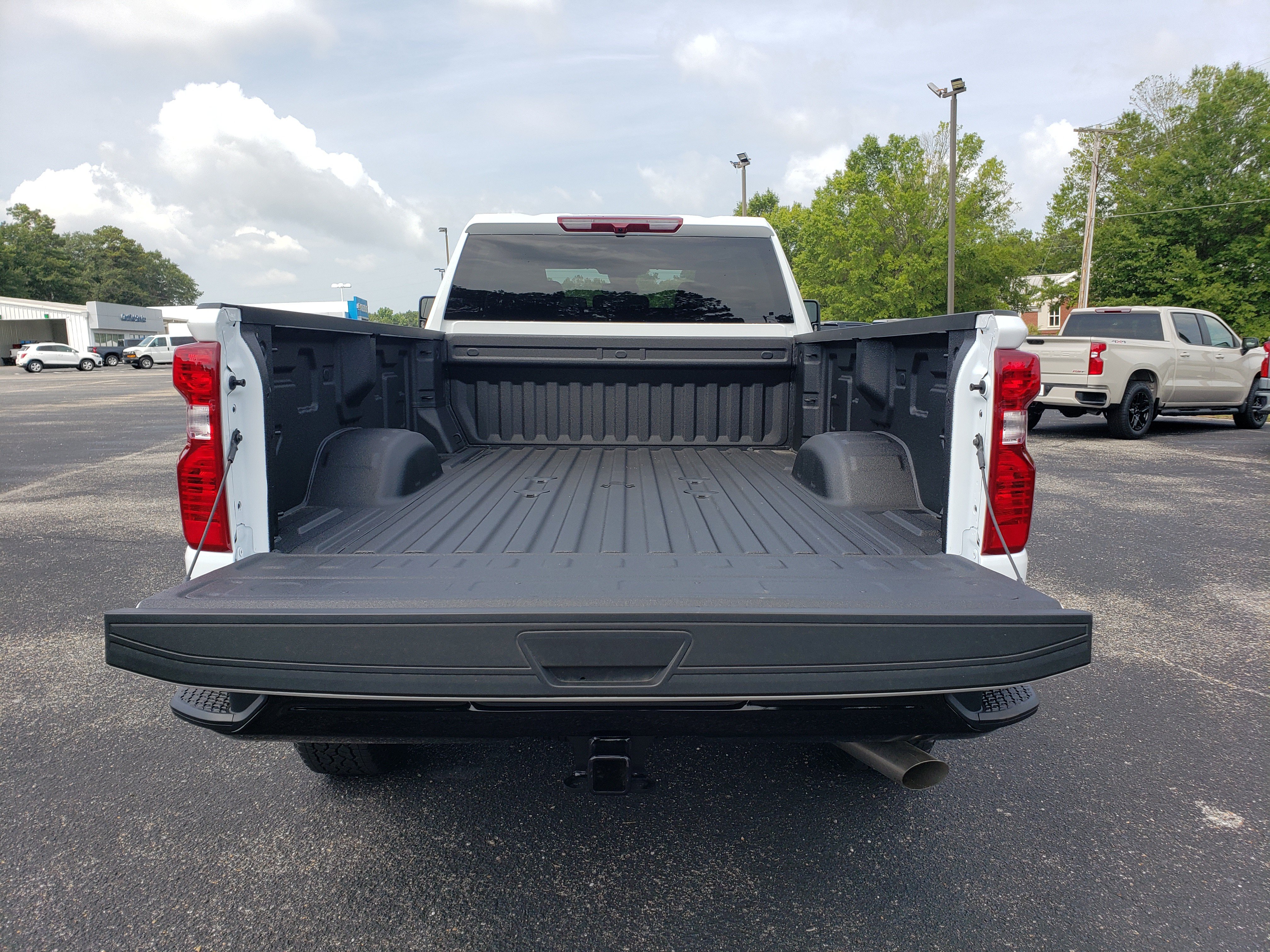 New 2026 Chevrolet Silverado 2500 Custom w/ Custom Value Package AWD/4WD image 9