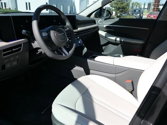 New 2025 Hyundai Sonata Limited image 43
