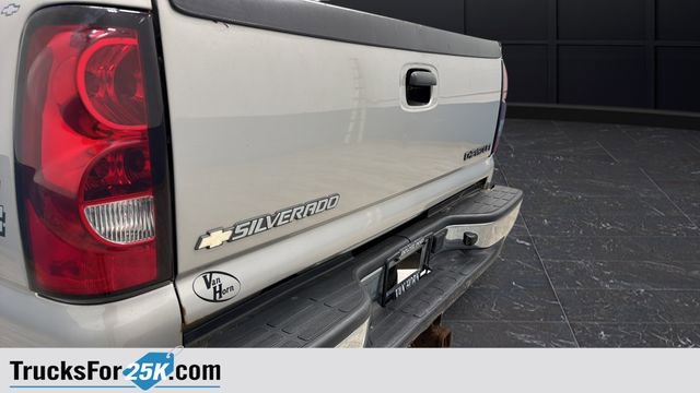 Used 2004 Chevrolet Silverado 2500 LS image 32